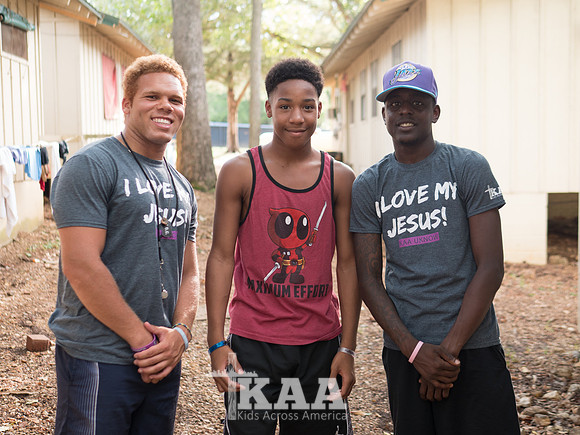 B11CAMPER COUNSELORs4z2-5