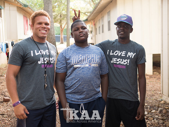 B11CAMPER COUNSELORs4z2-8